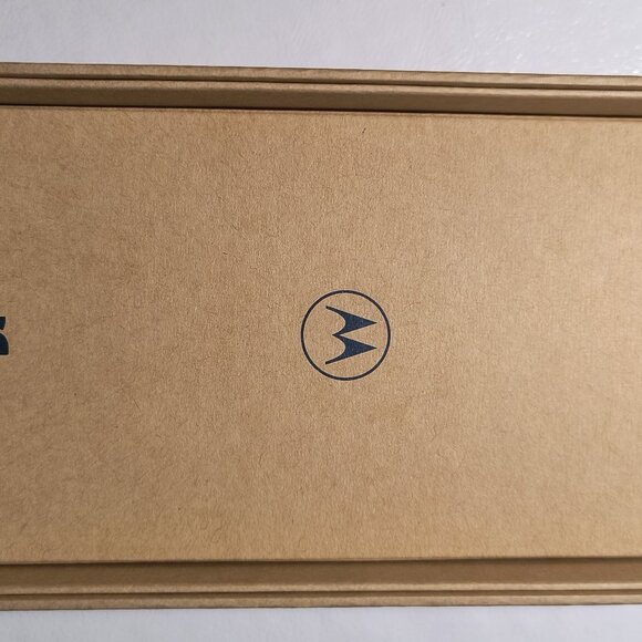 Motorola Edge 2022 | Gray | 128GB | Carrier Unlocked | Original Box & Accessor - Picture 5 of 12